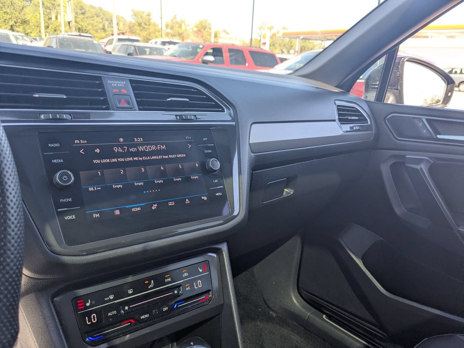 Used 2023 Volkswagen Tiguan SE R-Line AWD/4WD image 20