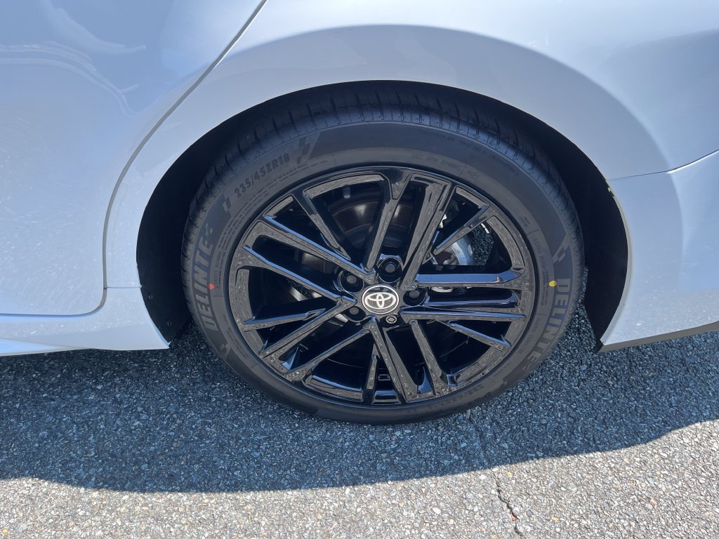 Used 2025 Toyota Camry SE FWD image 35