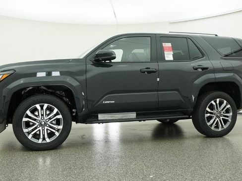New 2026 Toyota 4Runner Limited AWD/4WD image 18