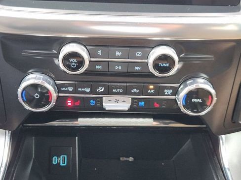 Used 2023 Ford F150 Lariat AWD/4WD image 20