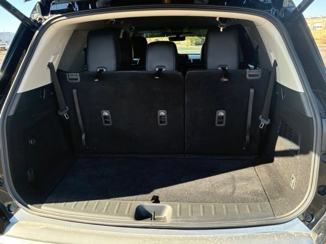 Certified 2024 Nissan Pathfinder SL FWD image 16