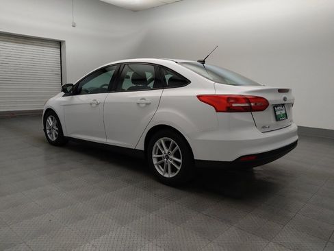 Used 2018 Ford Focus SE image 3