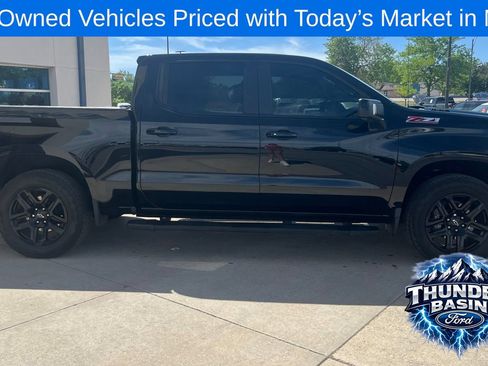 Used 2024 Chevrolet Silverado 1500 RST AWD/4WD image 4