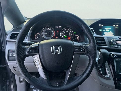 Used 2015 Honda Odyssey EX image 10