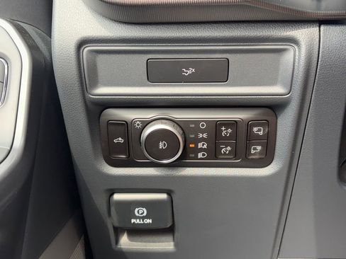 Used 2026 Ford F150 Lariat AWD/4WD image 19