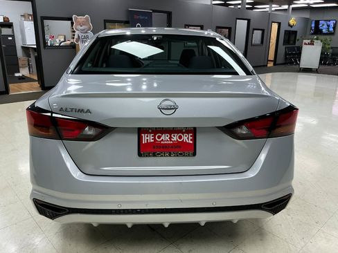 Used 2023 Nissan Altima 2.5 S FWD image 10