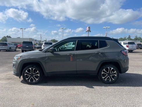Used 2024 Jeep Compass Limited AWD/4WD image 5