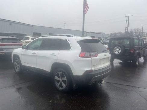Used 2020 Jeep Cherokee Limited image 3