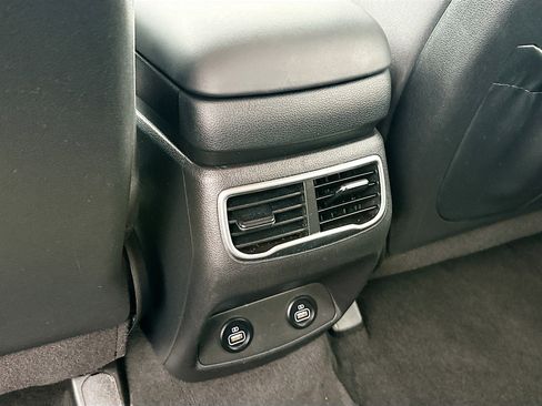 Used 2023 Hyundai Santa Fe SEL image 24