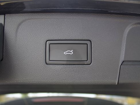 New 2026 Volkswagen Atlas Peak Edition image 32