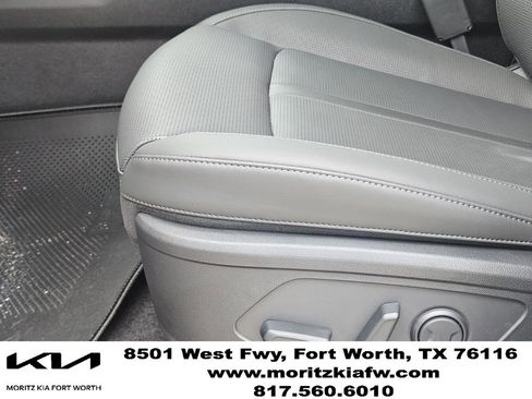 New 2026 Kia Sorento S FWD image 17