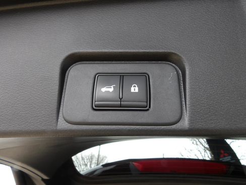 Certified 2023 Nissan Rogue SV w/ SV Premium B Package image 11