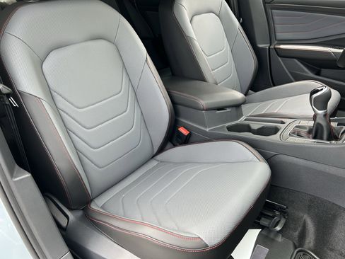 New 2026 Volkswagen Jetta GLI Autobahn FWD image 7