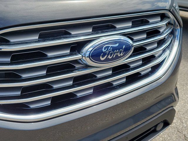 Certified 2020 Ford Edge Titanium w/ Canadian Touring Package AWD/4WD image 11