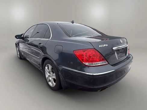 Used 2005 Acura RL 3.5 Sedan 4D image 3