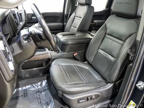 Used 2022 GMC Sierra 1500 Denali w/ Denali Premium Package AWD/4WD image 11