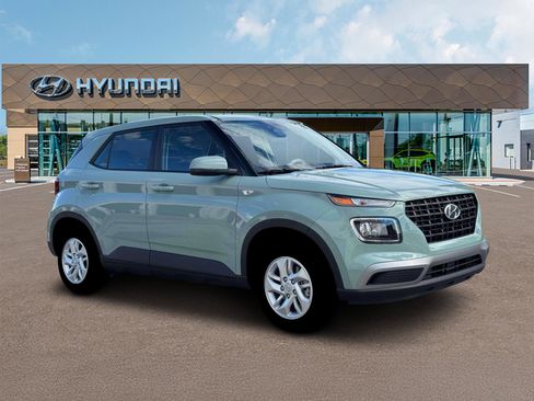 New 2026 Hyundai Venue SE image 10