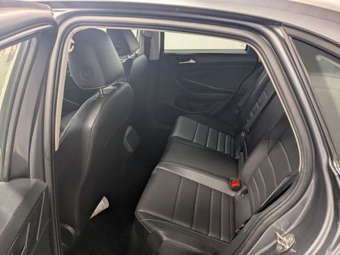 Used 2024 Volkswagen Jetta SE FWD image 22