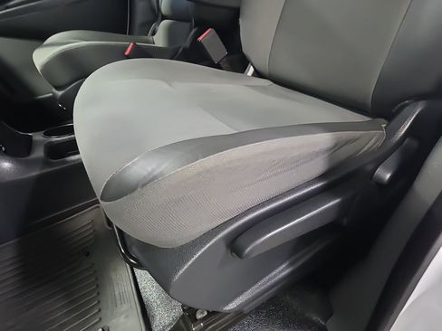 Used 2020 Nissan NV200 SV image 27