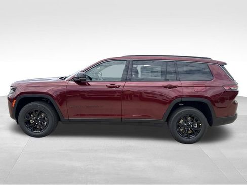 New 2026 Jeep Grand Cherokee L 2WD image 4