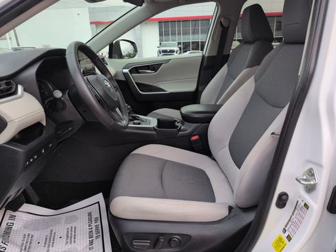 Certified 2023 Toyota RAV4 XLE w/ Convenience Package AWD/4WD image 9
