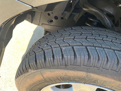 Used 2020 Ford F150 XLT image 30