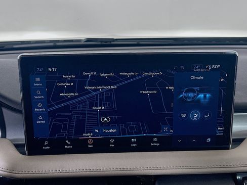 Used 2022 Lincoln Nautilus FWD w/ Premium Package image 22