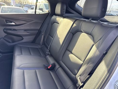 Used 2025 Buick Envista Sport Touring image 22