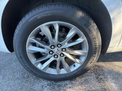 Used 2024 Buick Enclave Avenir w/ Trailering Package, 5000 lbs. image 12