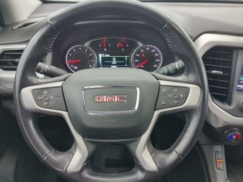 Used 2019 GMC Acadia SLT image 17