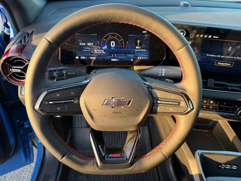 Used 2026 Chevrolet Equinox RS image 10