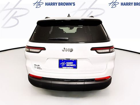 New 2025 Jeep Grand Cherokee L Altitude image 32