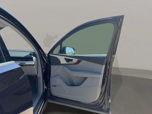 Used 2018 Audi Q7 2.0T Premium Plus w/ Premium Plus Package image 27