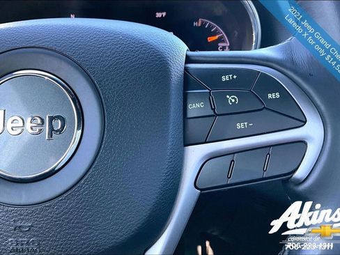 Used 2021 Jeep Grand Cherokee Laredo X AWD/4WD image 11