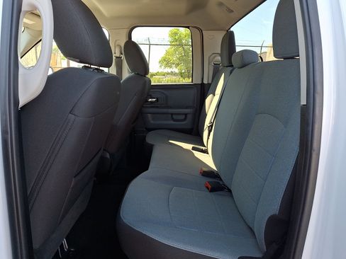 Used 2024 RAM 1500 Classic SLT AWD/4WD image 10