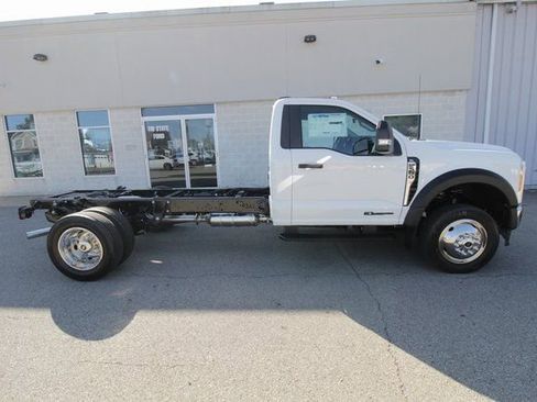 Used 2024 Ford F550 4x4 Regular Cab Super Duty image 8