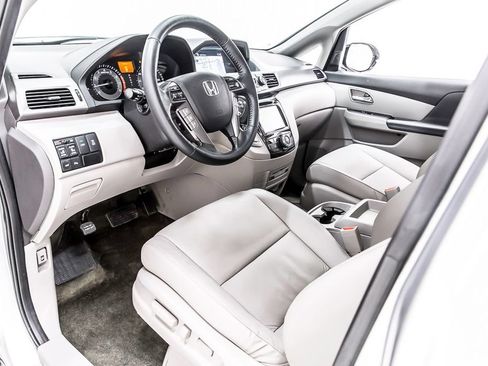 Used 2015 Honda Odyssey Touring Elite image 29