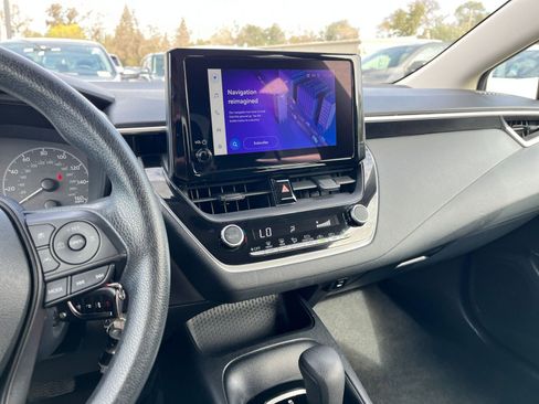 Used 2023 Toyota Corolla LE image 17