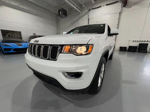Used 2022 Jeep Grand Cherokee Laredo E w/ Security & Convenience Group AWD/4WD image 49