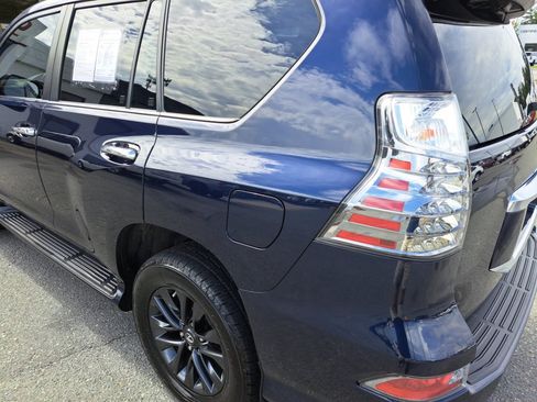 Used 2021 Lexus GX 460 Premium w/ Premium Package AWD/4WD image 24