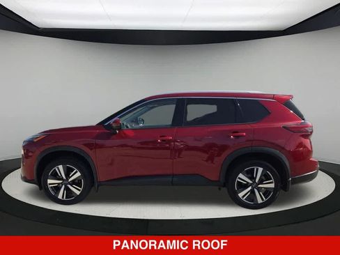 Used 2025 Nissan Rogue SL w/ SL Premium Package FWD image 3