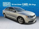 Used 2011 Volkswagen Jetta SEL image 4