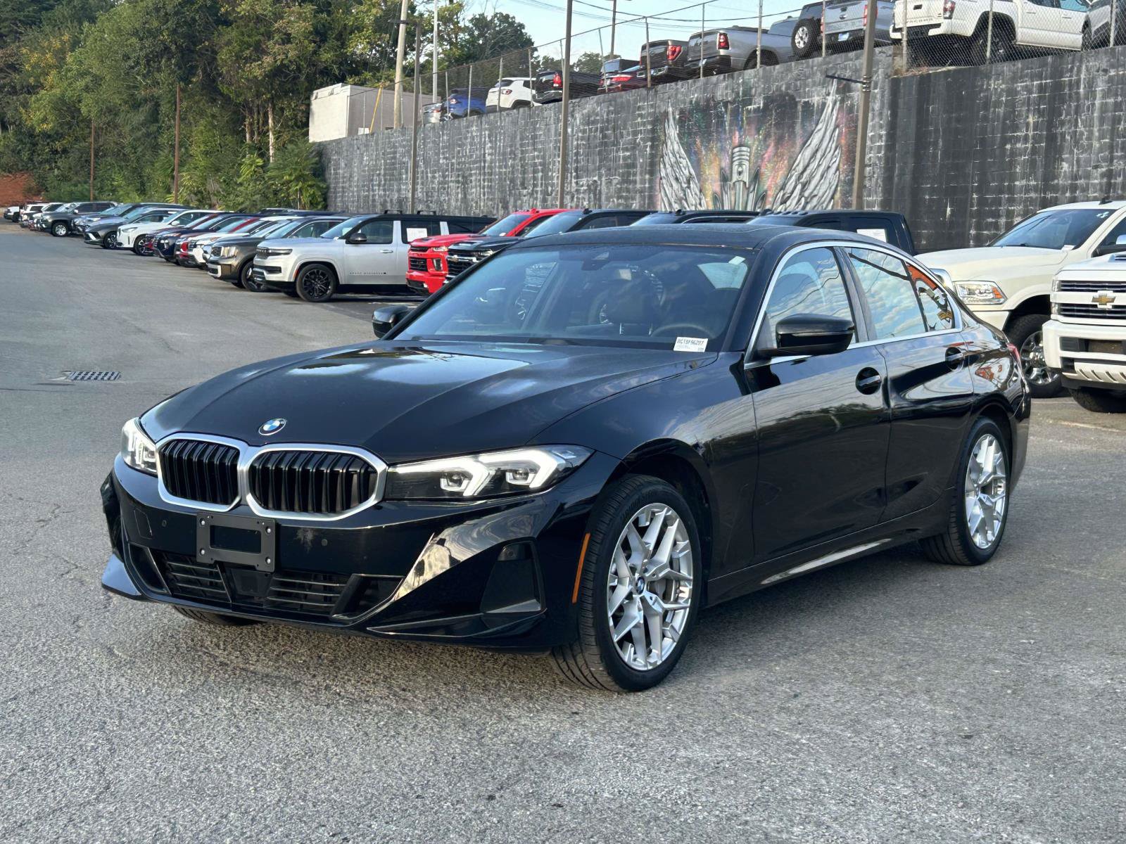 Used 2026 BMW 330i xDrive Sedan AWD/4WD image 3