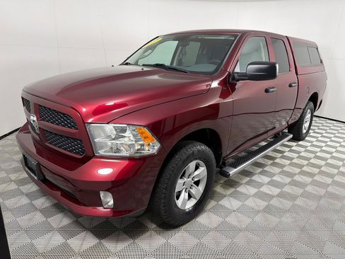 Used 2017 RAM 1500 Express AWD/4WD image 9