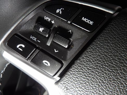 Used 2021 Hyundai Tucson Sport w/ Cargo Package image 17