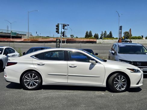 Used 2021 Lexus ES 350 w/ Premium Package FWD image 3