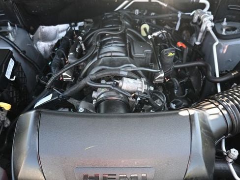 Used 2025 Dodge Durango R/T AWD/4WD image 17