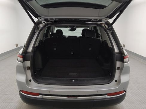 Used 2022 Jeep Grand Cherokee Limited RWD image 29