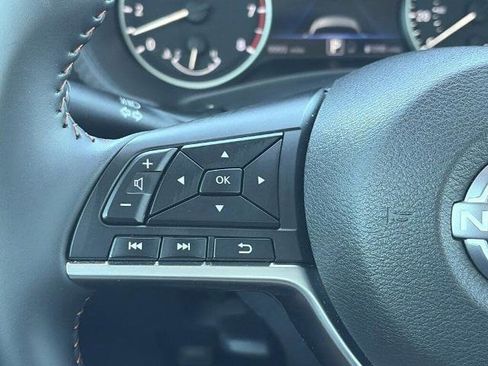 Certified 2025 Nissan Sentra SR image 19