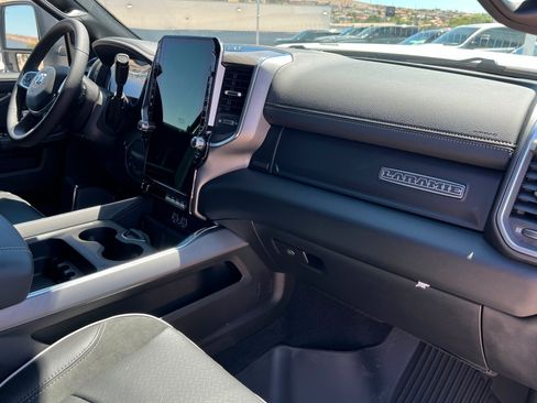 New 2026 RAM 2500 Laramie AWD/4WD image 23